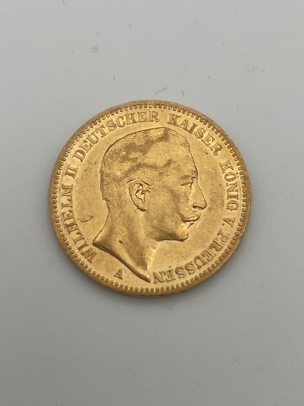 Goldmünze aus einer Erbschaft als Beispiel für Wertgruppen im Nachlass.